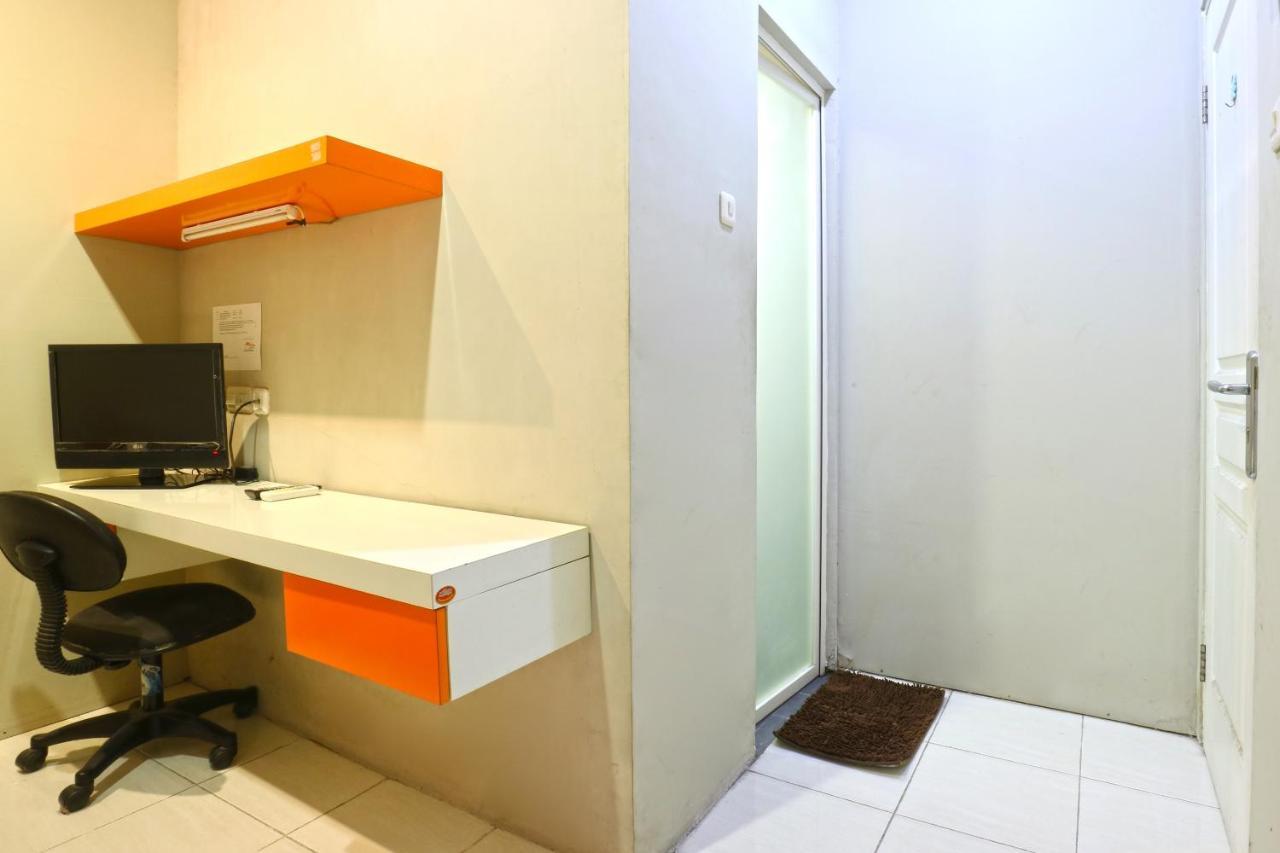 Oranje Gasthuis Hotel Surabaya Buitenkant foto
